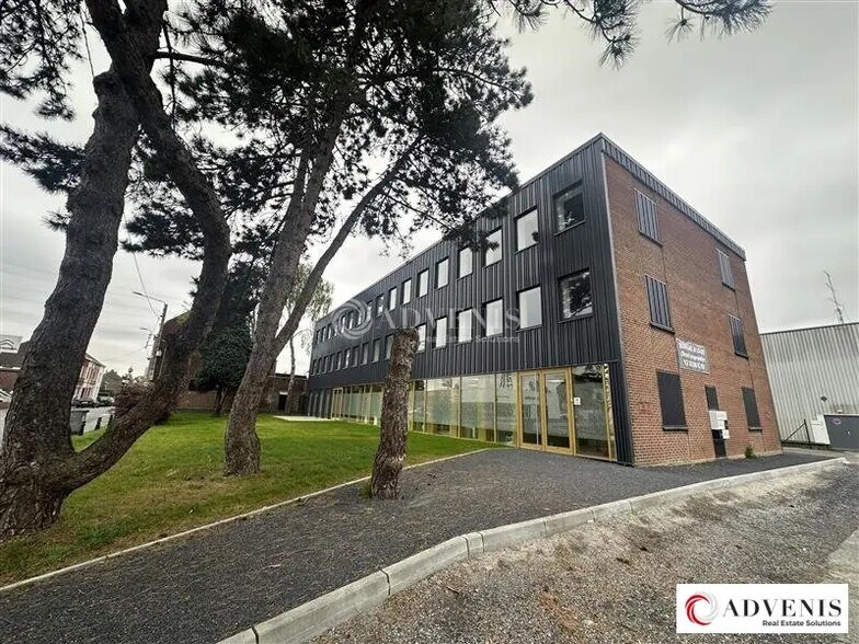 Bureau dans Wasquehal à louer - Photo du bâtiment - Image 1 de 9