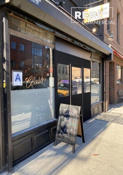 284 Third Ave, New York, NY for lease - Building Photo - Image 2 of 2