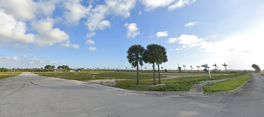 SW 336th Street, Homestead, FL à vendre - Photo du bâtiment - Image 3 de 5