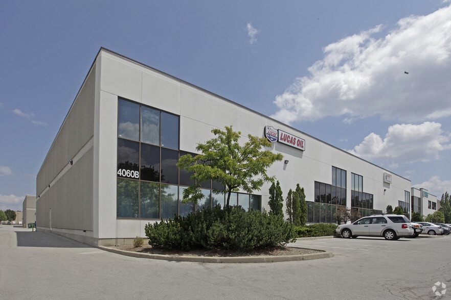 4060B Sladeview Cres, Mississauga, ON for lease - Building Photo - Image 3 of 4