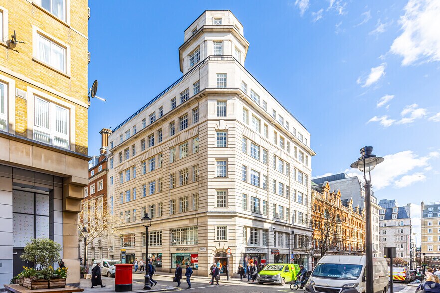 8-14 Southampton St, Londres à louer - Photo du bâtiment - Image 1 de 10