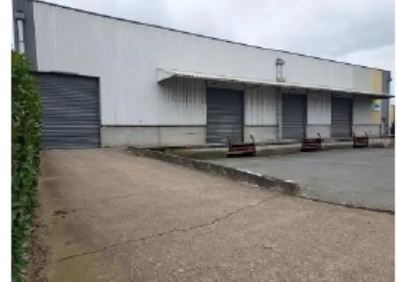 Industrial in SAINT-OUEN-L'AUMONE for sale - Building Photo - Image 3 of 6