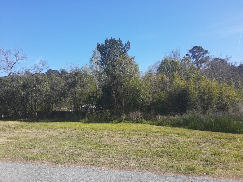 Elkdom, Augusta, GA for sale - Building Photo - Image 1 of 2