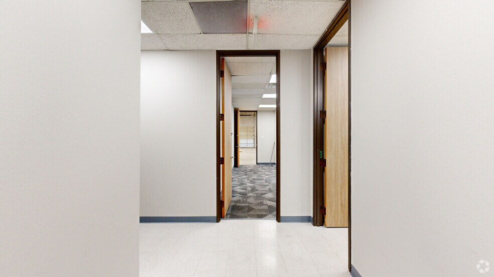10525-10625 Newkirk St, Dallas, TX à louer - Numérisation 3D de Matterport - Image 2 de 16
