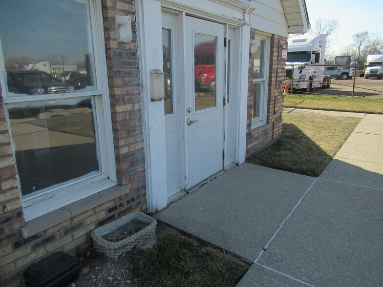5250 W Plattner Dr, Alsip, IL à louer - Photo principale - Image 1 de 31
