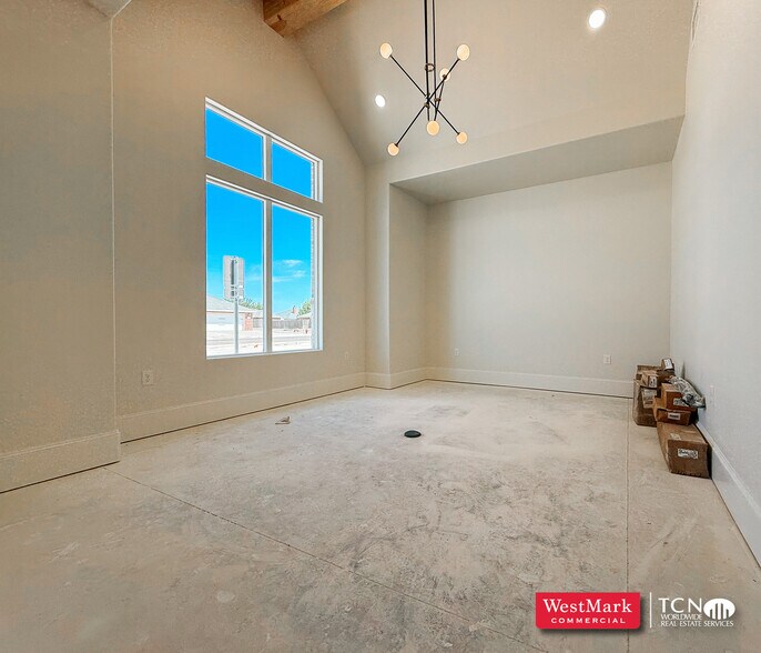 6301-6303 79th Street, Lubbock, TX à louer - Photo du bâtiment - Image 2 de 8