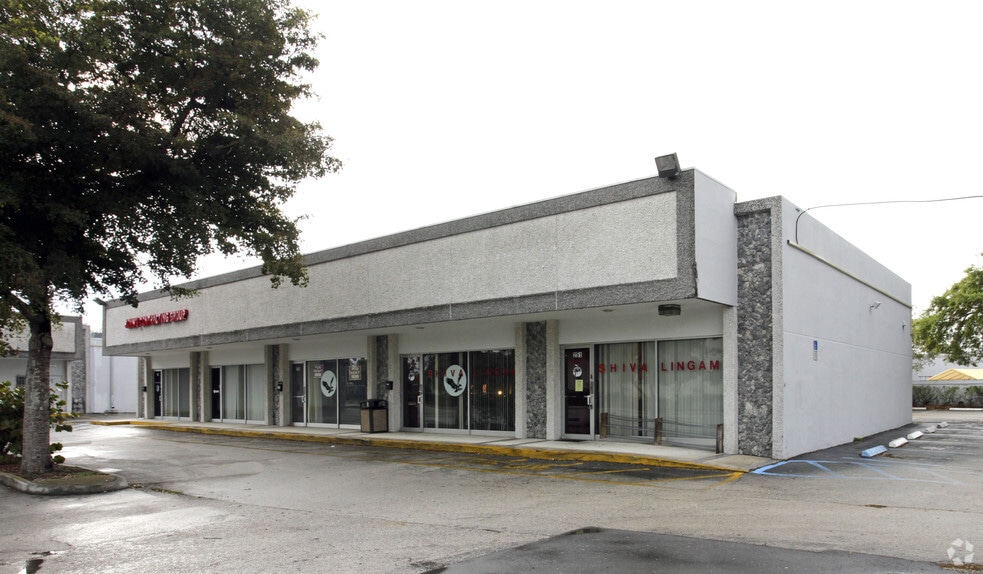 251-399 S State Road 7, Margate, FL for lease - Primary Photo - Image 3 of 14