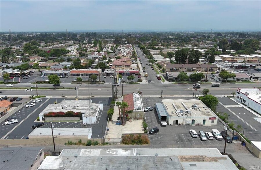 10616-10622 Katella Ave, Anaheim, CA à vendre - Photo du bâtiment - Image 3 de 74