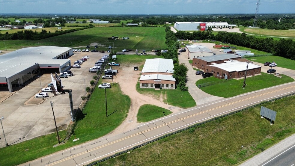 1575 Highway 290 W, Brenham, TX for lease - Aerial - Image 3 of 12
