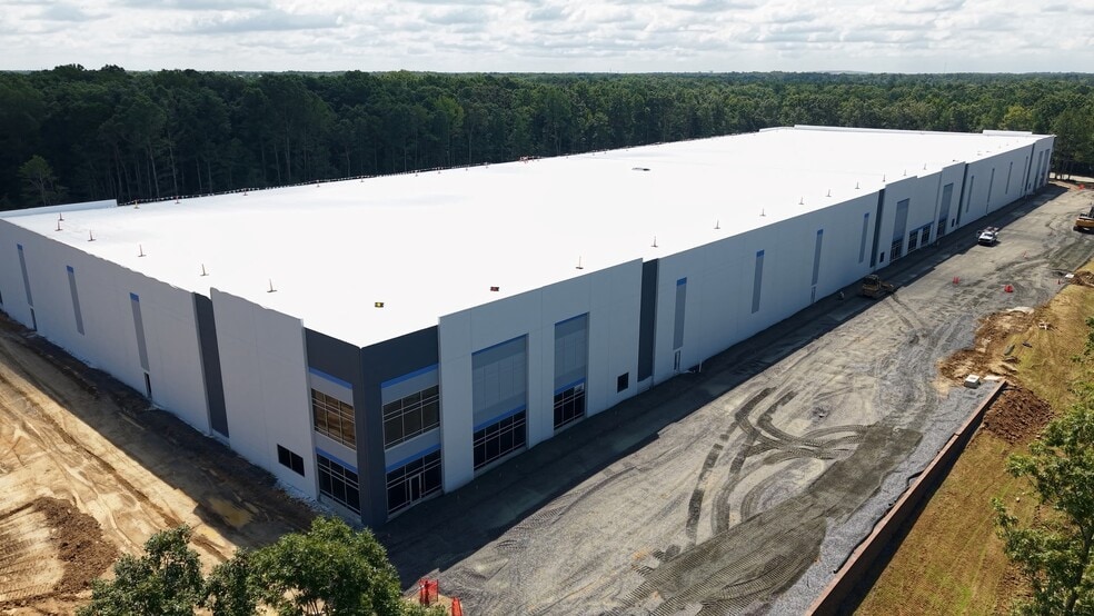 8800 Whitepine Rd, Chesterfield, VA for lease - Building Photo - Image 2 of 10