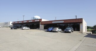 Plus de détails pour 4817 Brentwood Stair Rd, Fort Worth, TX - Bureau/Commerce de détail à louer