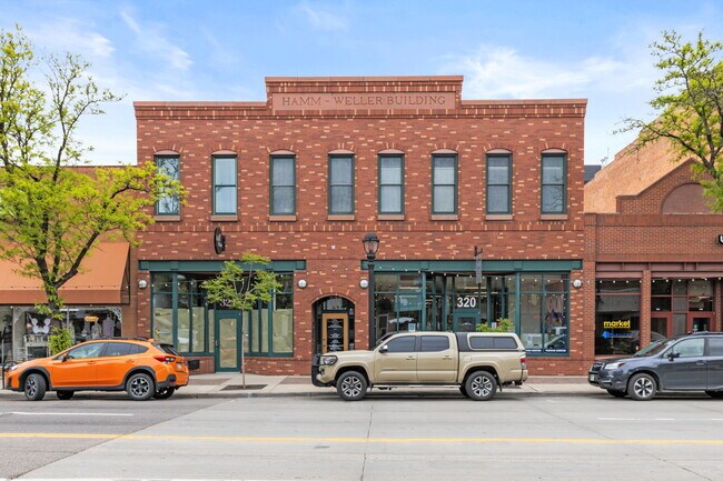 Plus de détails pour 320 Main St, Longmont, CO - Commerce de détail à louer