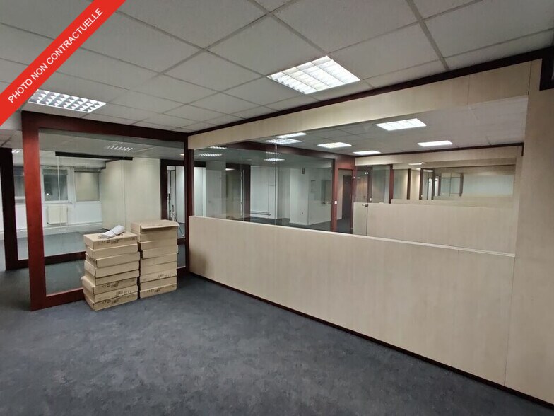 Office in Massy for lease - Interior Photo - Image 3 of 6