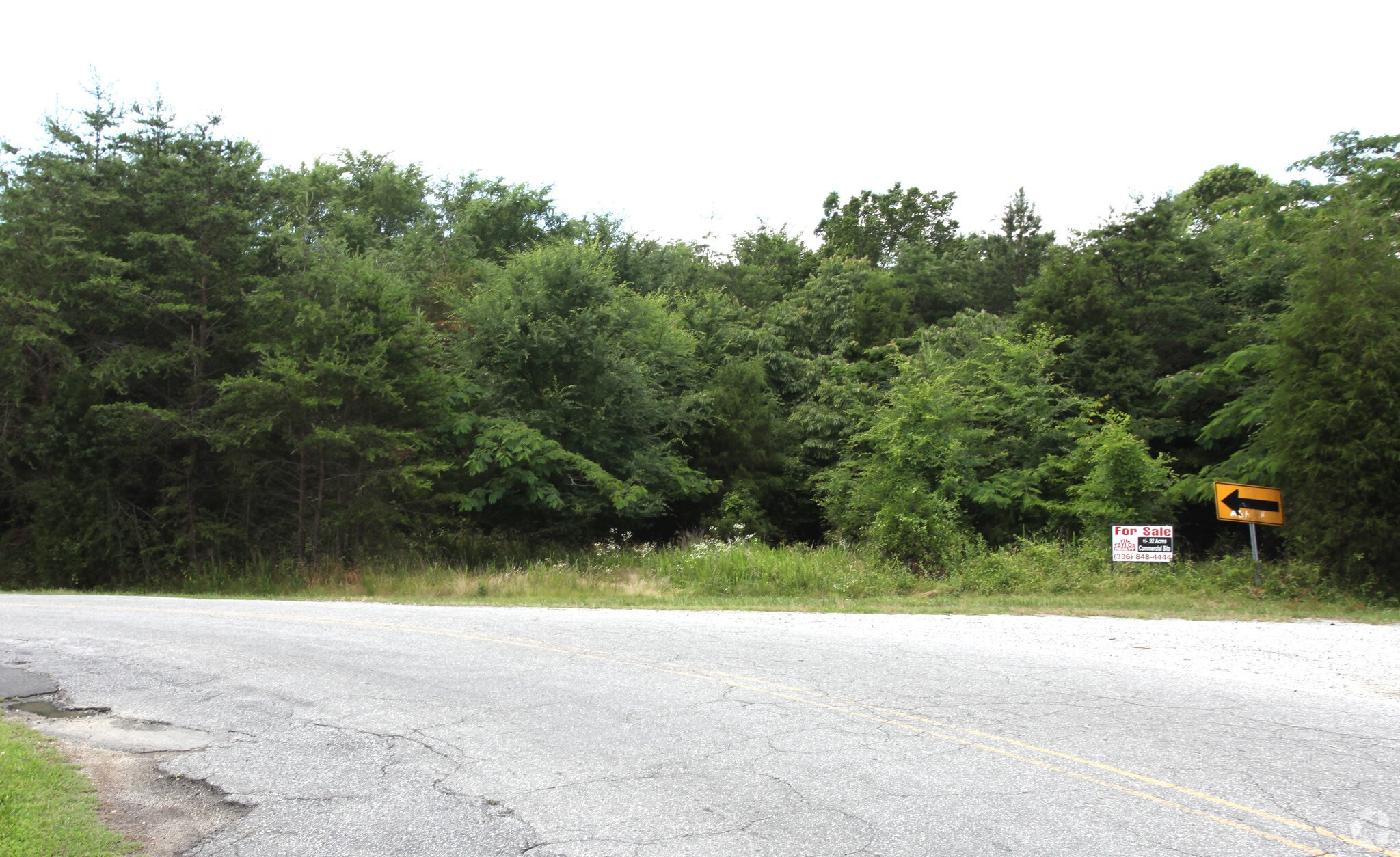 711-713 Greenwood Dr, High Point, NC for sale Primary Photo- Image 1 of 5