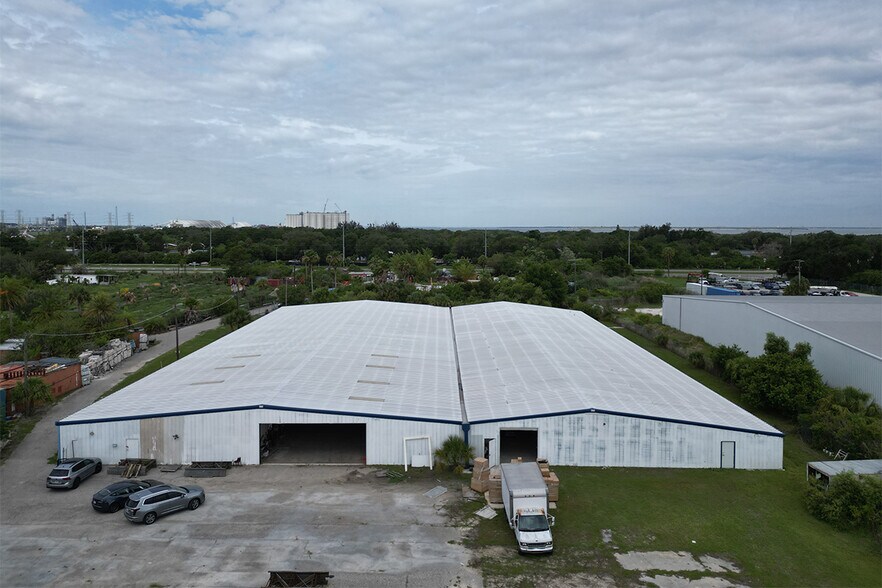12620 S US Hwy 41, Gibsonton, FL à louer - Photo du bâtiment - Image 3 de 12