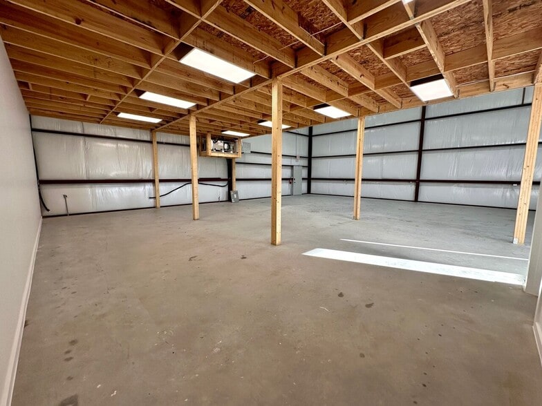 10100 Darden Hill Rd, Austin, TX for sale - Building Photo - Image 3 of 21