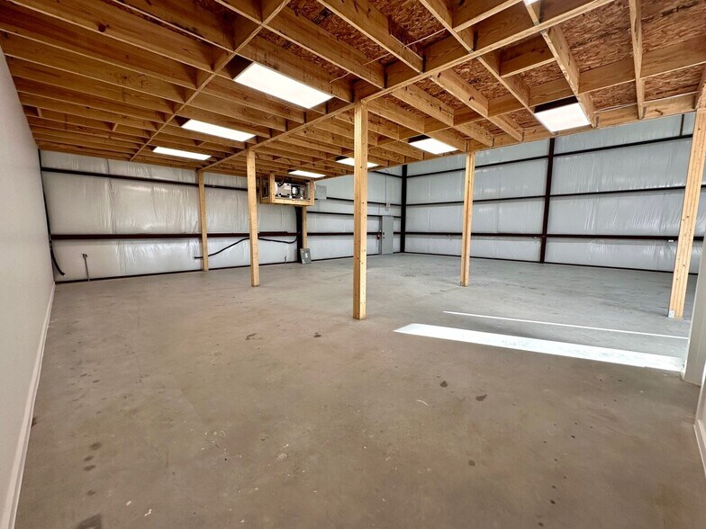 10100 Darden Hill Rd, Austin, TX à vendre - Photo du bâtiment - Image 3 de 21
