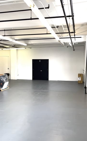 195 New York Ave, Jersey City, NJ for lease - Interior Photo - Image 2 of 3