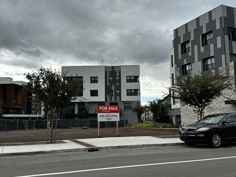 Old Warm Springs Blvd, Fremont, CA à vendre - Photo principale - Image 1 de 1