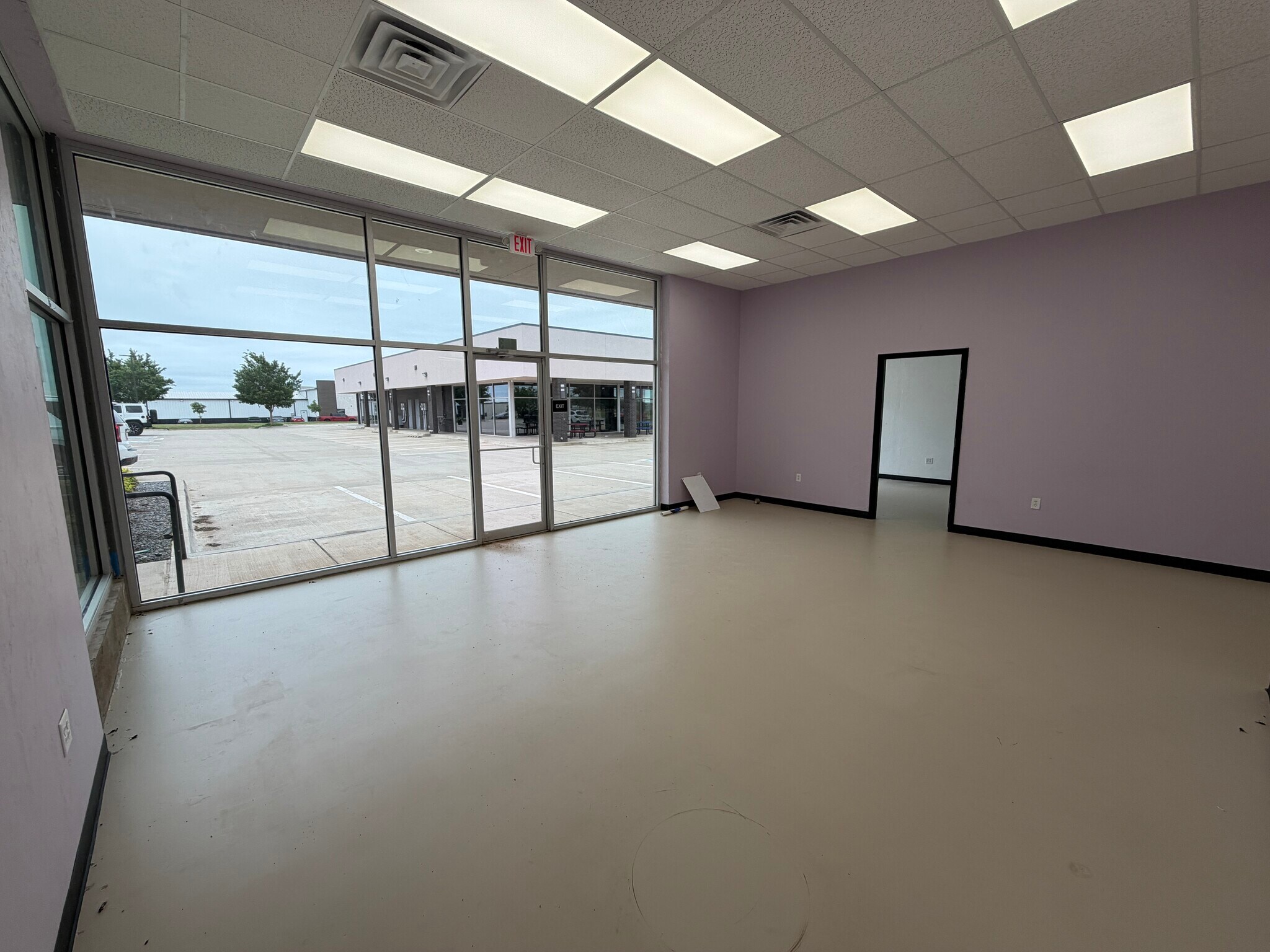 14201 N Santa Fe Ave, Edmond, OK à louer Photo intérieure- Image 1 de 9