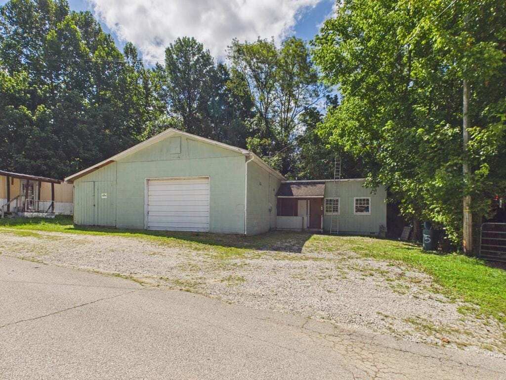 175 3rd St, Louisa, KY for sale Building Photo- Image 1 of 22