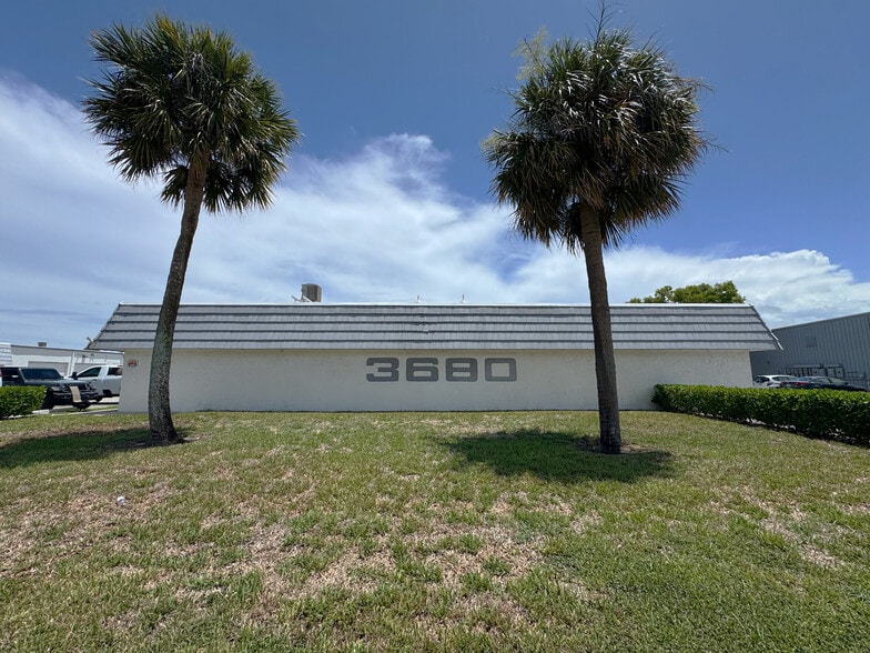 3680 Investment Ln, Riviera Beach, FL for sale - Building Photo - Image 2 of 18