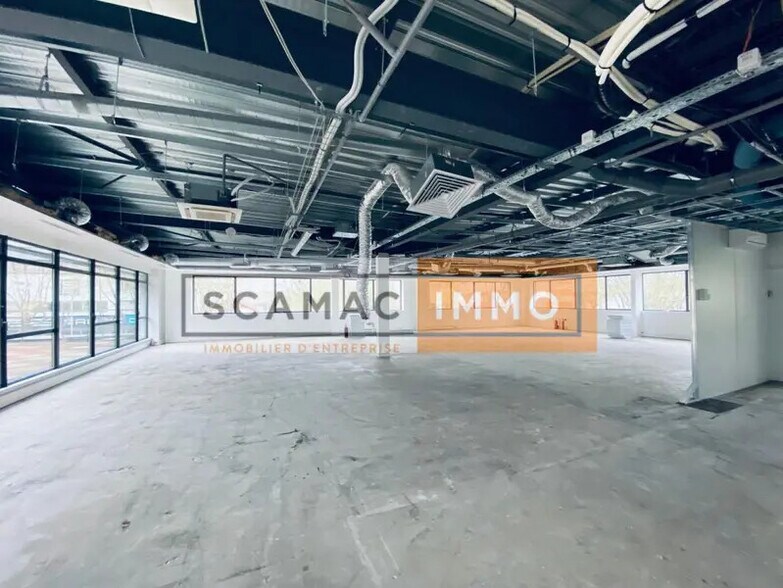 Industrial in BAGNEUX for lease - Building Photo - Image 3 of 6