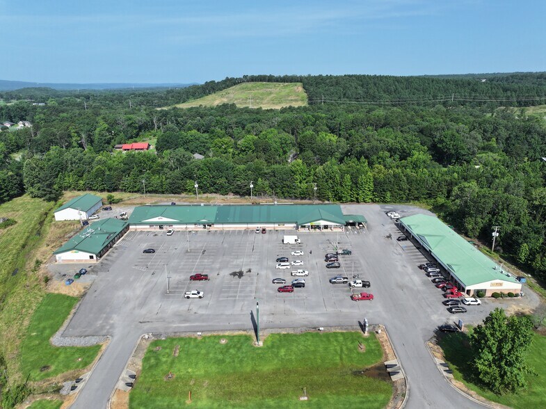 582 Hwy 365 S, Mayflower, AR à louer - Photo du bâtiment - Image 1 de 13