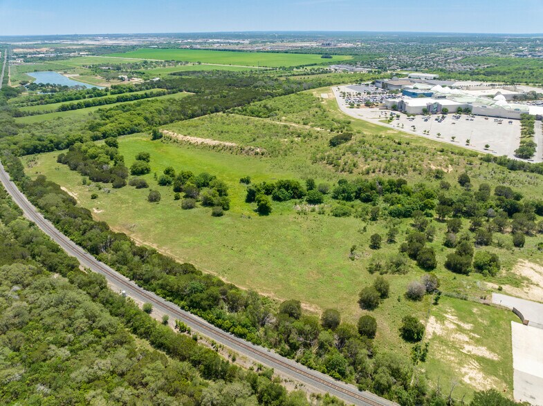 N Loop 1604 E, San Antonio, TX à vendre - Photo du bâtiment - Image 3 de 9