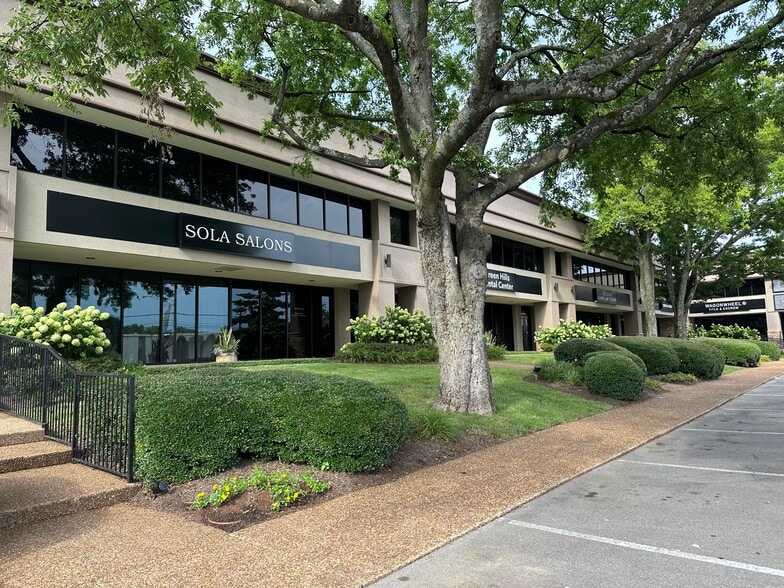 2000 Richard Jones Rd, Nashville, TN for lease - Building Photo - Image 2 of 9