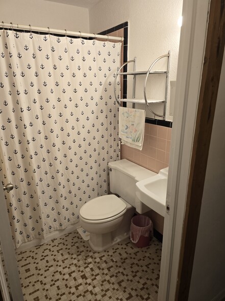 110 Freesia Street, Everglades City, FL for sale - Interior Photo - Image 2 of 15