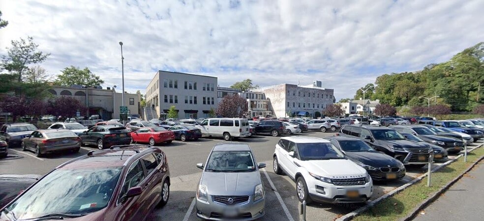 65 Pondfield Rd, Bronxville, NY for lease - Building Photo - Image 2 of 2