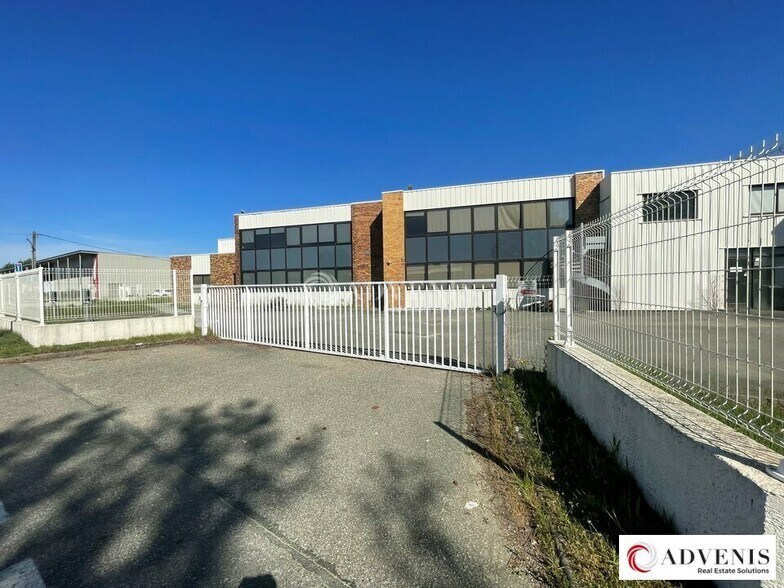 Flex dans Gradignan à louer - Photo du bâtiment - Image 3 de 12
