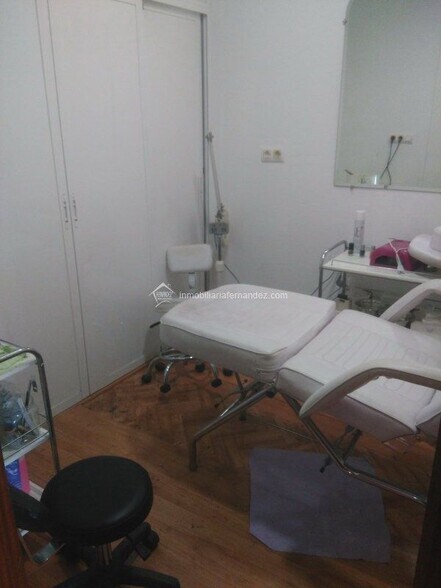 Commerce de détail dans Cáceres, Cáceres à louer - Photo du bâtiment - Image 1 de 16