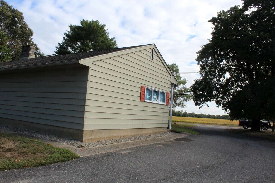 332 Stokes Rd, Medford, NJ à vendre - Photo du bâtiment - Image 2 de 28