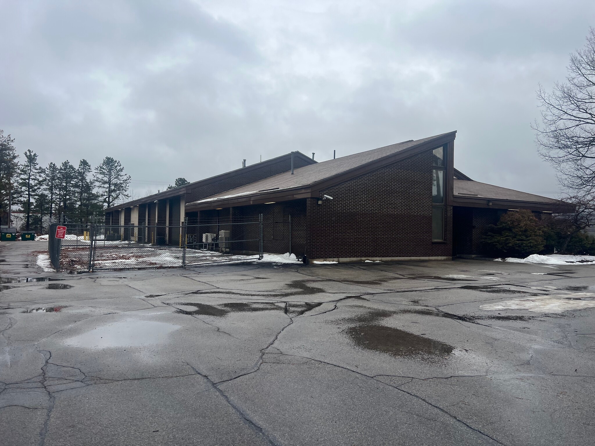 59 Chennel Dr, Concord, NH for sale Primary Photo- Image 1 of 39