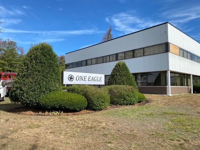 Plus de détails pour 1 Eagle Dr, Sanford, ME - Industriel à louer