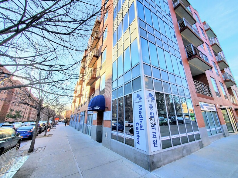 38-34 Parsons Blvd, Flushing, NY for sale - Building Photo - Image 3 of 5