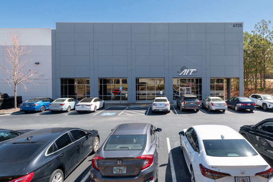 6725 Oakley Industrial Blvd, Union City, GA à louer - Photo du bâtiment - Image 3 de 10