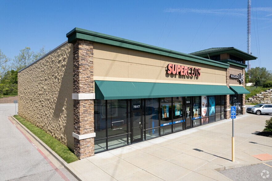 7505-7517 Watson Rd, Saint Louis, MO for lease - Building Photo - Image 2 of 7