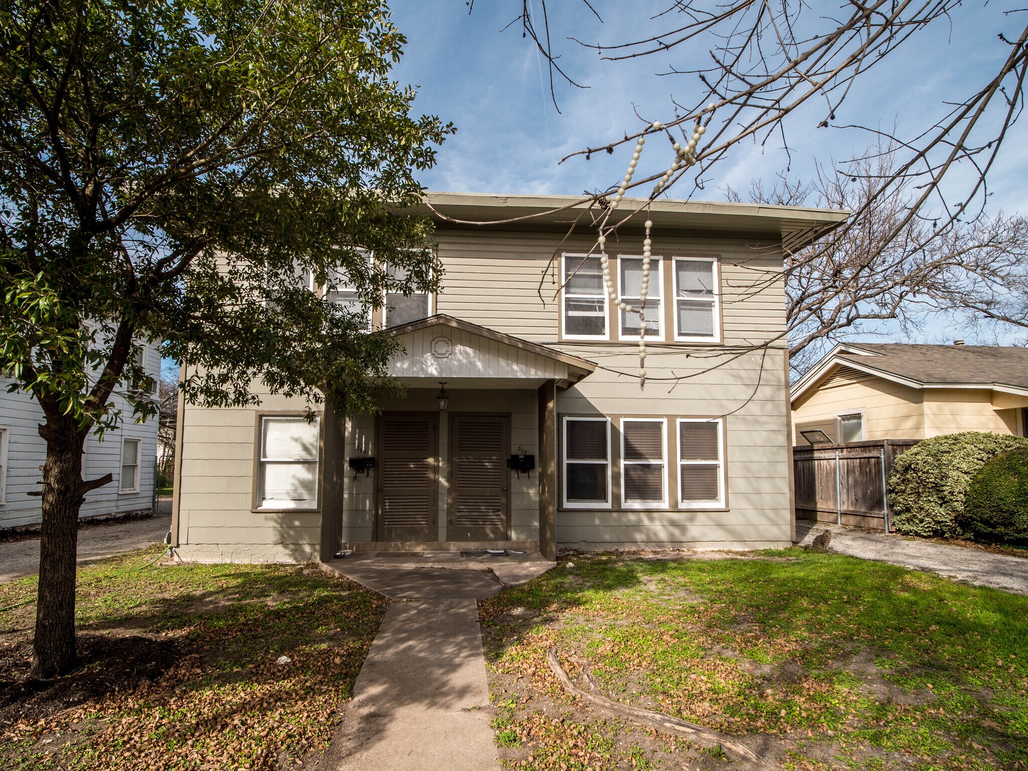 319 Ridgewood ct, San Antonio, TX for sale Primary Photo- Image 1 of 2
