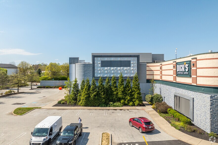 160 N Gulph Rd, King Of Prussia, PA à louer - Photo du bâtiment - Image 2 de 7