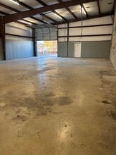 266 Trade Center Dr, New Braunfels, TX for lease Interior Photo- Image 2 of 8