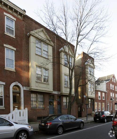 334-338 Lombard St, Philadelphia, PA for sale - Building Photo - Image 2 of 3