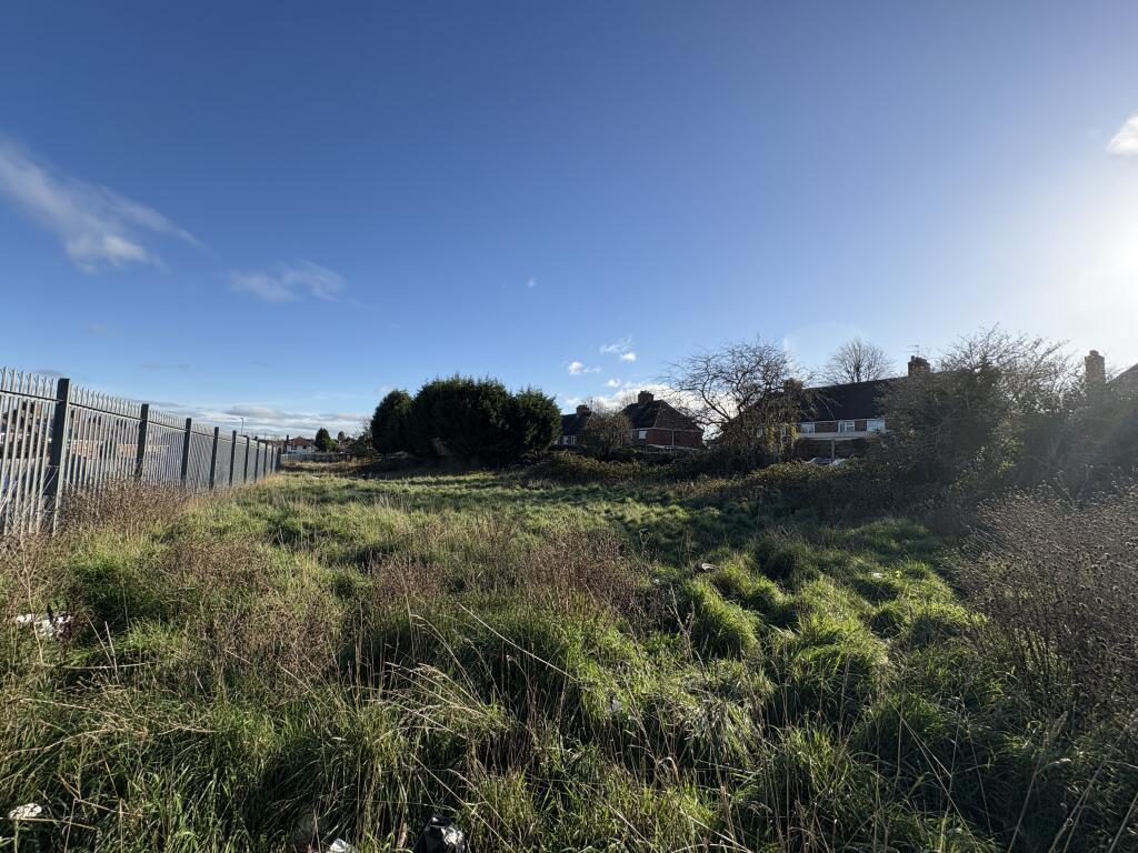 40 Carrington Rd, Wednesbury for sale Primary Photo- Image 1 of 8