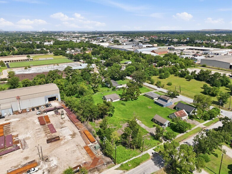 1420 Miles St, Houston, TX à vendre - Photo du bâtiment - Image 2 de 16