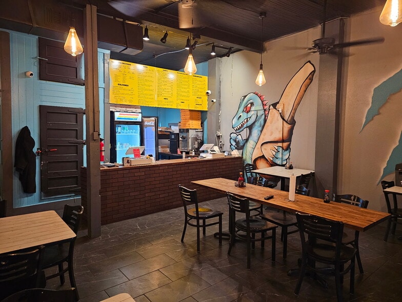 1103 Mason St, San Antonio, TX à vendre - Photo intérieure - Image 2 de 7