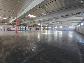 2001-2015 Saybrook Ave, Commerce, CA à louer Photo intérieure- Image 2 de 4