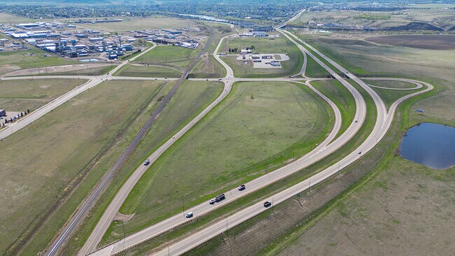 Plus de détails pour Trans Canada Highway, Medicine Hat, AB - Terrain à vendre