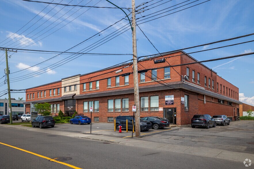 5475 Rue Paré, Mont-Royal, QC à louer - Photo du bâtiment - Image 2 de 5